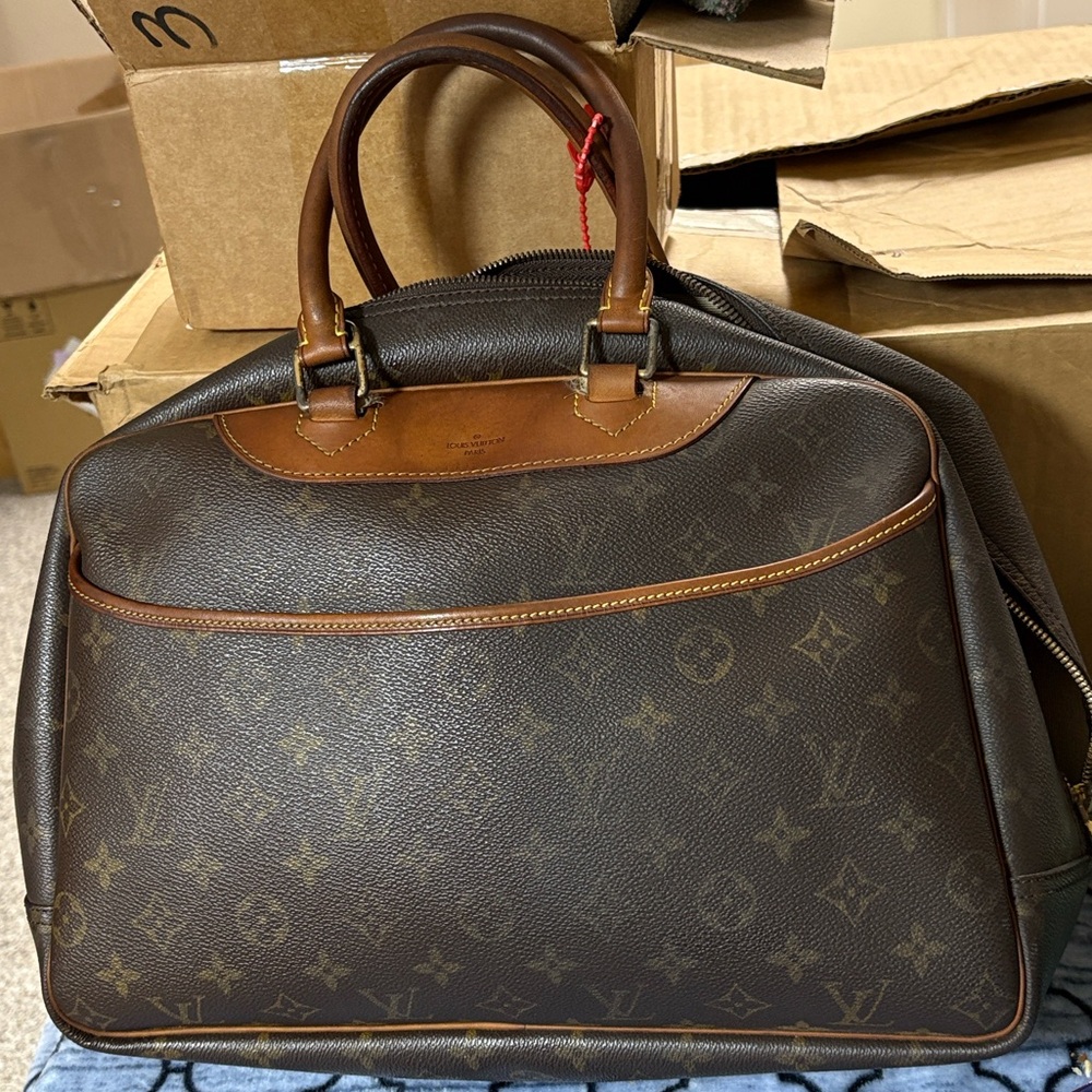 Louis Vuitton Vintage Deauville Handbag